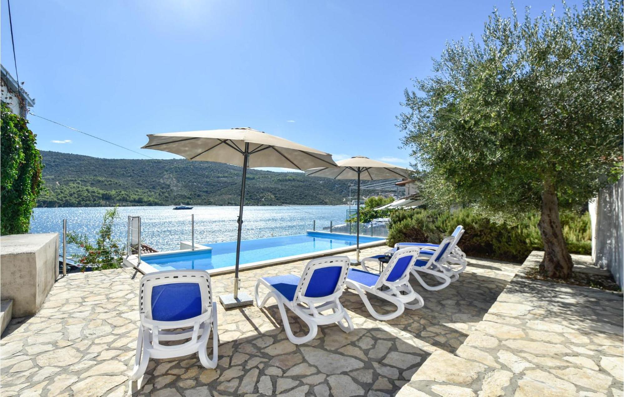 Nice Home In Poljica With House Sea View Marina Exterior foto